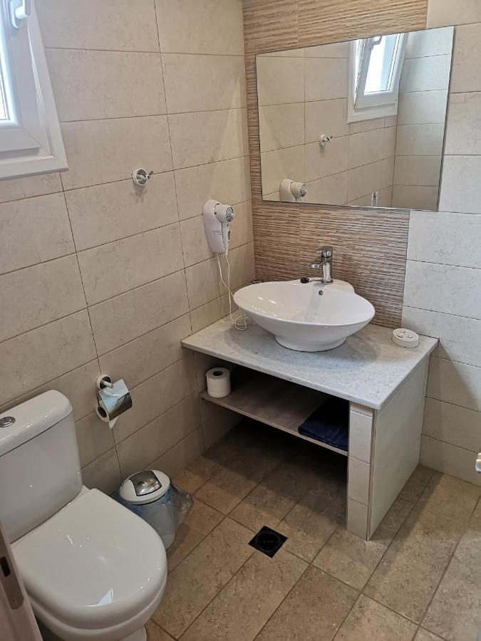 Porfyris Studios And Apartments Karpathos Luaran gambar